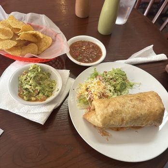 Ali’s Mexican Restaurant - Guacamole, chimichanga, house red and green salsas. - Mexican Near Me - Fruitland, Idaho Ali’s Mexican Restaurant - Guacamole, chimichanga, house red and green salsas. - Mexican Near Me - Fruitland, Idaho
