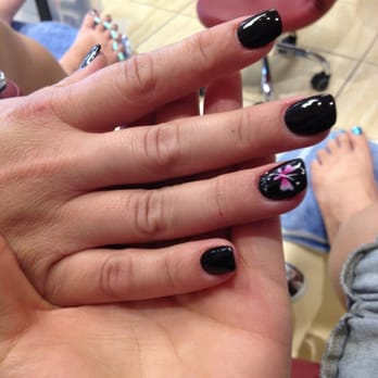 Golden Nails - "Most wanted" butterfly - Nail Salons Near Me - Honolulu, Hawaii