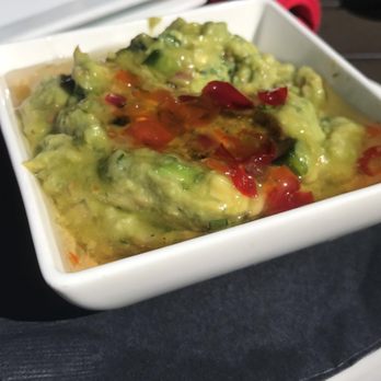 Taqueria La Loma - Fresh guacamole - Mexican Near Me - Akron, Ohio