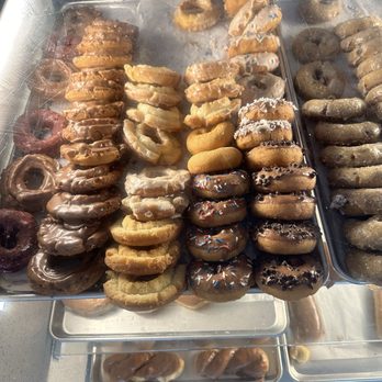 Red Donut Shop - Donuts - Donuts Near Me - Lexington, North Carolina Red Donut Shop - Donuts - Donuts Near Me - Lexington, North Carolina