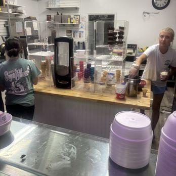 Sandbridge Sugar Shack - Ice Cream & Frozen Yogurt Near Me - Virginia Beach, Virginia
