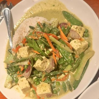 Big Bowl - Spicy Thai Green Curry w/ Tofu - Chinese Near Me - Lincolnshire, Illinois Big Bowl - Spicy Thai Green Curry w/ Tofu - Chinese Near Me - Lincolnshire, Illinois