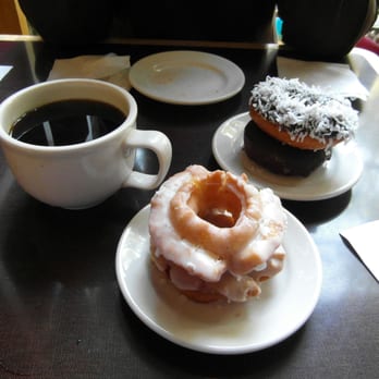 Top Pot Doughnuts - These old fashion donuts & delicious coffee hit the spot. - Bakeries Near Me - Seattle, Washington Top Pot Doughnuts - These old fashion donuts & delicious coffee hit the spot. - Bakeries Near Me - Seattle, Washington