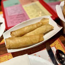 Kowloon - Vegetable Spring Rolls (3)