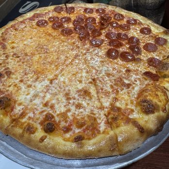 Zazas Pizzeria - Half cheese half pepperoni - Pizza Near Me - Chicago, Illinois Zazas Pizzeria - Half cheese half pepperoni - Pizza Near Me - Chicago, Illinois