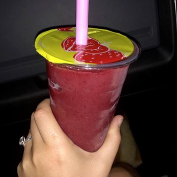 Bomboba - Bombastic berry smoothie - Coffee & Tea Near Me - Tolleson, Arizona
