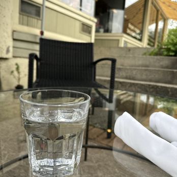 Bits Cafe - The patio - Coffee & Tea Near Me - Olympia, Washington