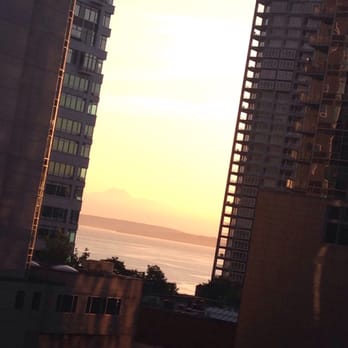 The Moore Hotel - Hotels Near Me - Seattle, Washington