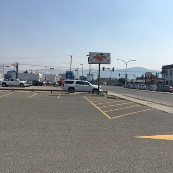 Tropico Spice - a parking lot with cars parked in it - Chinese Near Me - Merritt, British Columbia Tropico Spice - a parking lot with cars parked in it - Chinese Near Me - Merritt, British Columbia