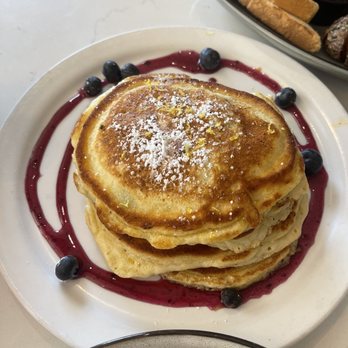 Shorebird - Ricotta pancakes - Breakfast & Brunch Near Me - Sedona, Arizona