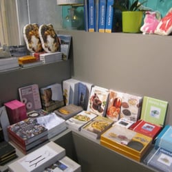Doll's Blumen - Bücher im Dolls