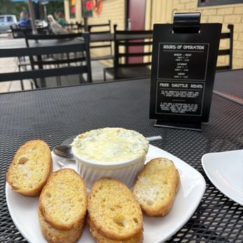 Bennett's Chop & Railhouse