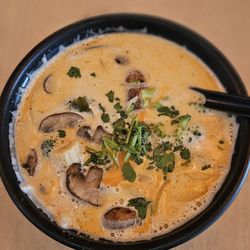 Alice & Friends at The Glen - Tom Ka Soup