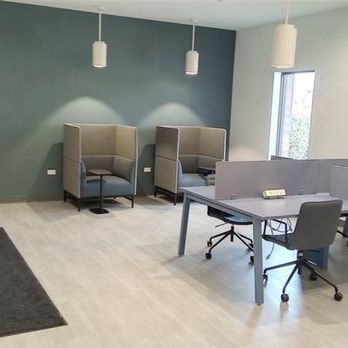 Regus 611 S Milwaukee - Lounge/ coworking - Shared Office Spaces Near Me - Libertyville, Illinois Regus 611 S Milwaukee - Lounge/ coworking - Shared Office Spaces Near Me - Libertyville, Illinois