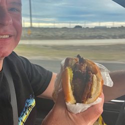 Nita's & Glen's BBQ - Sliced beef sandwich