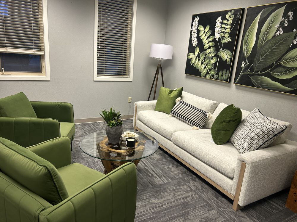 Laura Heck Therapy - grief counselor in Bend, OR