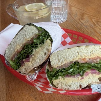 Mallo Coffee & Bar - Coffee & Tea Near Me - Toronto, Ontario Mallo Coffee & Bar - Coffee & Tea Near Me - Toronto, Ontario