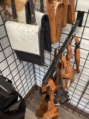 Cowhide Outlet by null