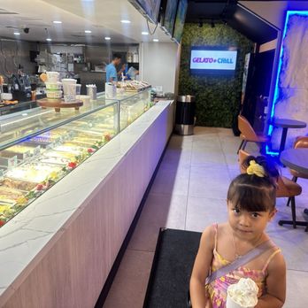 Gelato & Chill - Seating and bathroom available - Gelato Near Me - Honolulu, Hawaii
