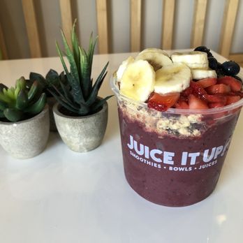Juice It Up! - Acai Berry Bowl - Juice Bars & Smoothies Near Me - Claremont, California