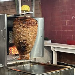 Bernys's Tacos - Cooking the meat