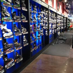 Monkey Sports - Lots of skates