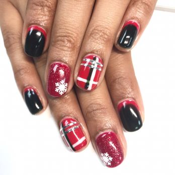 Nails By Summer - Holiday gel manicure! - Nail Technicians Near Me - Kyle, Texas