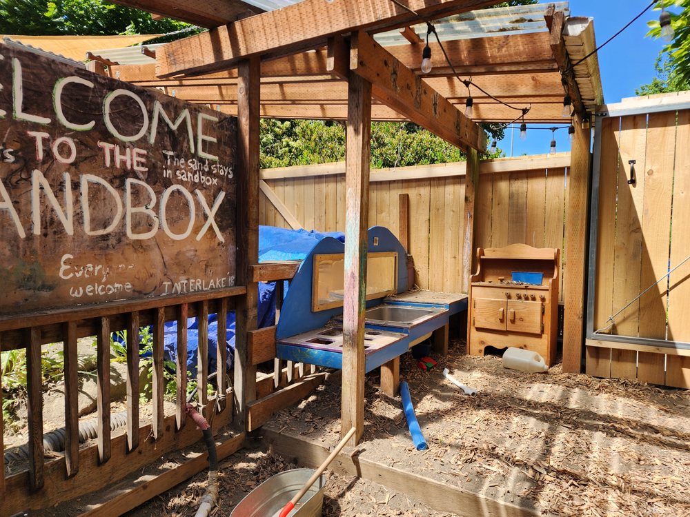 Interlake Child Care & Learning Center - childcare center in Seattle, WA