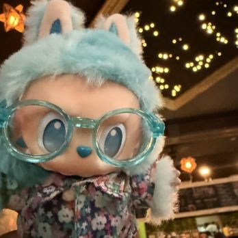 Muggles Mug - Interior selfie... I guess... - Coffee & Tea Near Me - Jim Thorpe, Pennsylvania