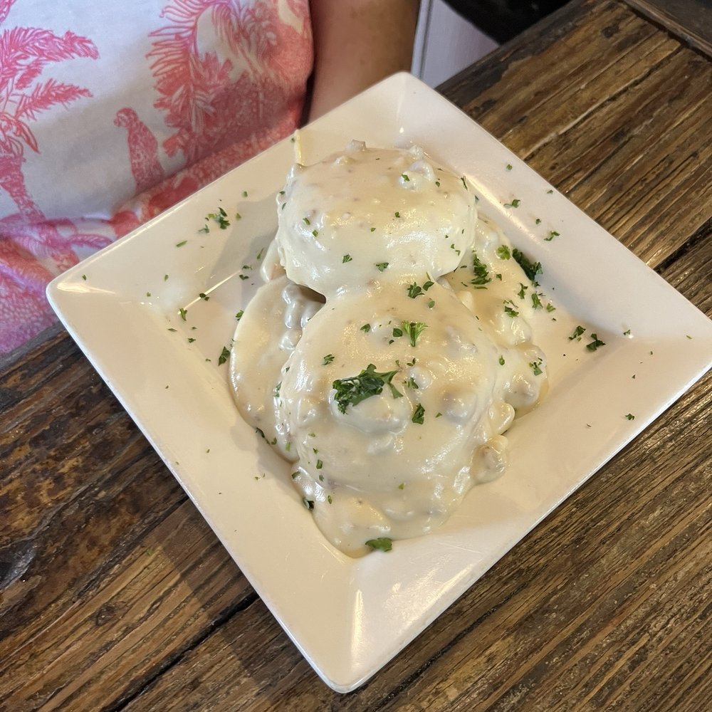 Rustic Table - Biscuits and gravy - Southern Near Me - Pawleys Island, South Carolina Rustic Table - Biscuits and gravy - Southern Near Me - Pawleys Island, South Carolina