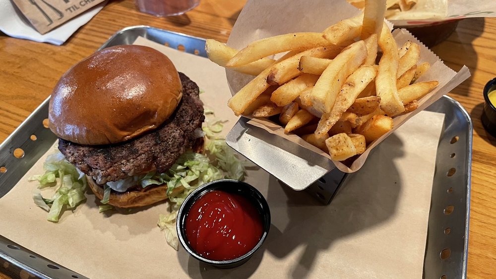 CHILI’S 52 Photos & 55 Reviews 15305 W 67th St, Shawnee, Kansas