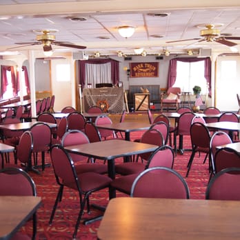 Mark Twain Riverboat - Dinner place - Boating Near Me - Hannibal, Missouri