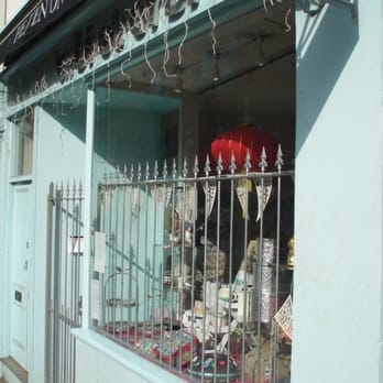 Urbi et Orbi - Flowers & Gifts Near Me - Bristol, BST