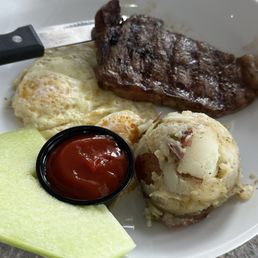 Steak & eggs Steak & eggs