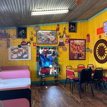 Fiesta's Tex Mex - Caddo Mills - dining area - Mexican Near Me - Caddo Mills, Texas Fiesta's Tex Mex - Caddo Mills - dining area - Mexican Near Me - Caddo Mills, Texas