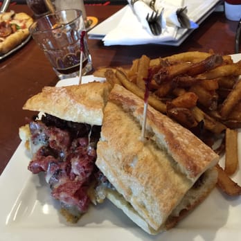 Frisco Taphouse - Frisco Hot Pastrami is winning! - Bars Near Me - Columbia, Maryland Frisco Taphouse - Frisco Hot Pastrami is winning! - Bars Near Me - Columbia, Maryland