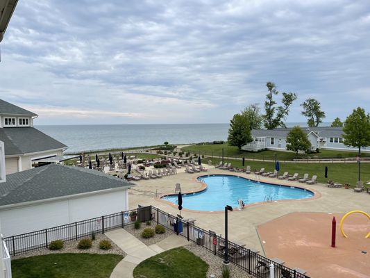 The Lodge at Geneva-on-the-Lake by null