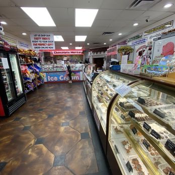 Chocolate Monkey - Inside - Desserts Near Me - Gatlinburg, Tennessee