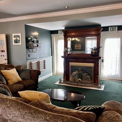 Sierra Hot Springs - Living space
