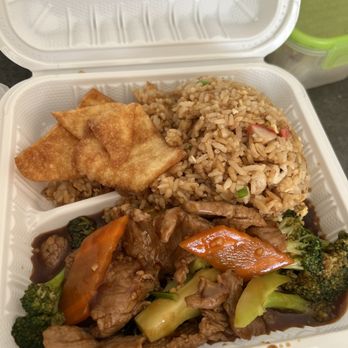 Hunan Restaurant - Beef and Beef with Broccoli Lunch Special - Szechuan Near Me - San Lorenzo, California Hunan Restaurant - Beef and Beef with Broccoli Lunch Special - Szechuan Near Me - San Lorenzo, California