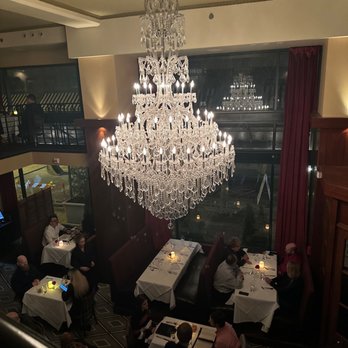 Flight Restaurant and Wine Bar - Such a gorgeous and humongous chandelier - Wine Bars Near Me - Memphis, Tennessee Flight Restaurant and Wine Bar - Such a gorgeous and humongous chandelier - Wine Bars Near Me - Memphis, Tennessee