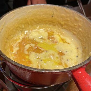 Restaurant Taverne - Swiss Food Near Me - Interlaken, BE Restaurant Taverne - Swiss Food Near Me - Interlaken, BE