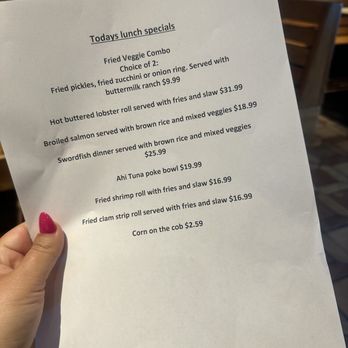 L&J’s Fish Tale - Seafood Near Me - Madison, Connecticut