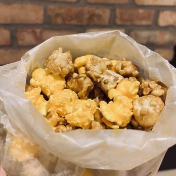 Garrett Popcorn Shops - Popcorn Shops Near Me - Chicago, Illinois