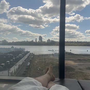 SoJo Spa Club - Relax while looking at the view - Saunas Near Me - Edgewater, New Jersey SoJo Spa Club - Relax while looking at the view - Saunas Near Me - Edgewater, New Jersey