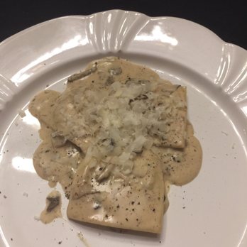 Porcini Trattoria - Not sure the name. Stuff ravioli with some sauce with porcini mushroom. Size is smaller because it was a sample. - Italian Near Me - Curitiba, Puerto Rico
