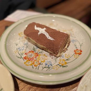 Gabbiano's - Tiramisu - Italian Near Me - Portland, Oregon Gabbiano's - Tiramisu - Italian Near Me - Portland, Oregon