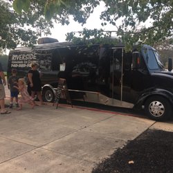 Riverside Homemade Ice Cream - Hand dipped ice cream and gelato at your event.