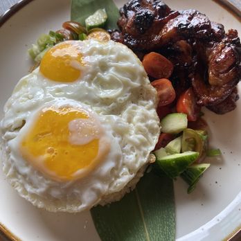 Bayan Ko Diner - Eggs, garlic rice, and tocino - Cuban Near Me - Chicago, Illinois Bayan Ko Diner - Eggs, garlic rice, and tocino - Cuban Near Me - Chicago, Illinois