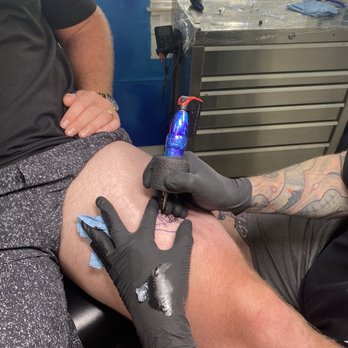 Neptune's Den Tattoo - The Shaka with our wedding date - Tattoo Near Me - Lahaina, Hawaii